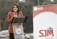 Allanan municipalidad de SJM y detienen a alcaldesa acusada de corrupción