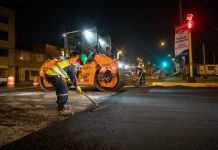 MUNICIPALIDAD DE LIMA RENUEVA PISTAS Y SEÑALIZACIÓN EN LA AV. PERÚ