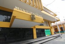 TRANSPORTISTAS EXIGEN A MUNICIPALIDAD DE PIURA ACABAR CON LA INFORMALIDAD