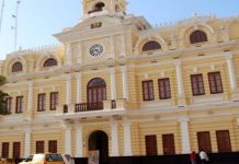 TRANSPORTISTAS PROTESTARON FRENTE A LA MUNICIPALIDAD DE CHICLAYO