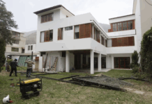 Municipalidad de Surco demolió parte de vivienda de congresista María Acuña